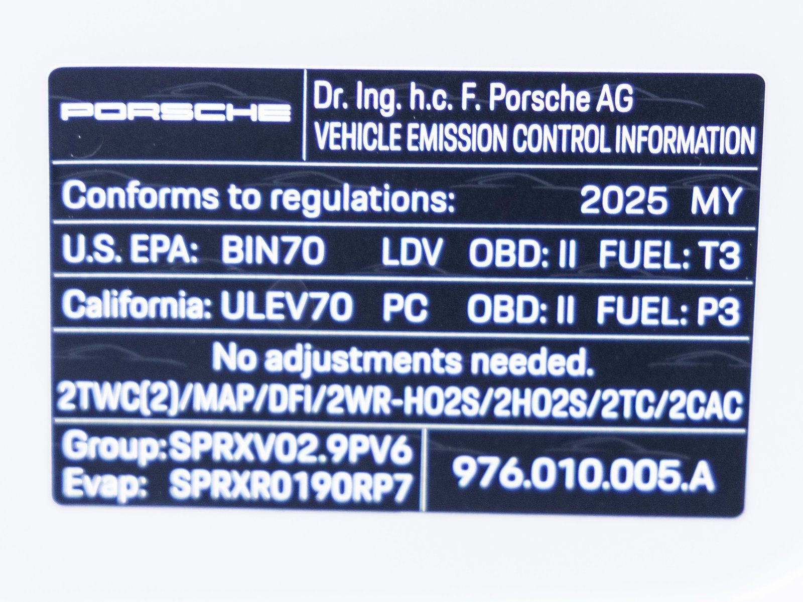 Used 2025 Porsche Panamera 4 image 37