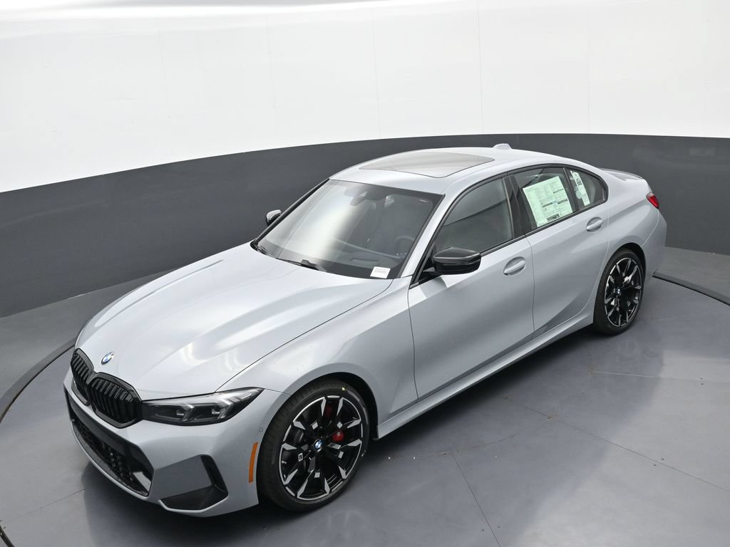 New 2026 BMW 330i xDrive Sedan w/ M Sport Package AWD/4WD image 32
