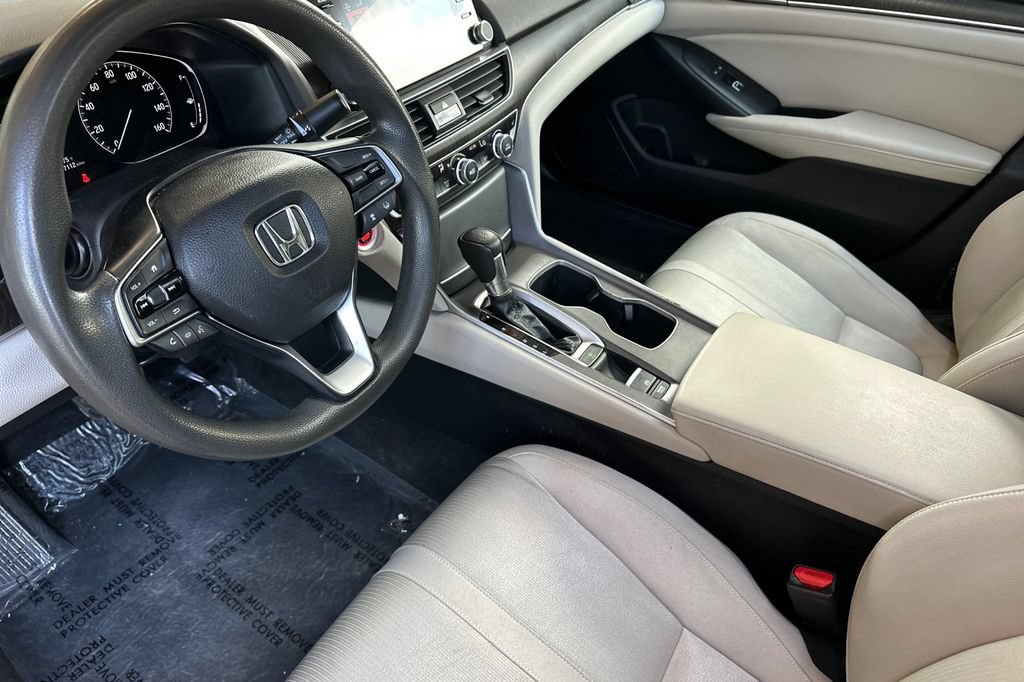 Used 2018 Honda Accord EX image 9