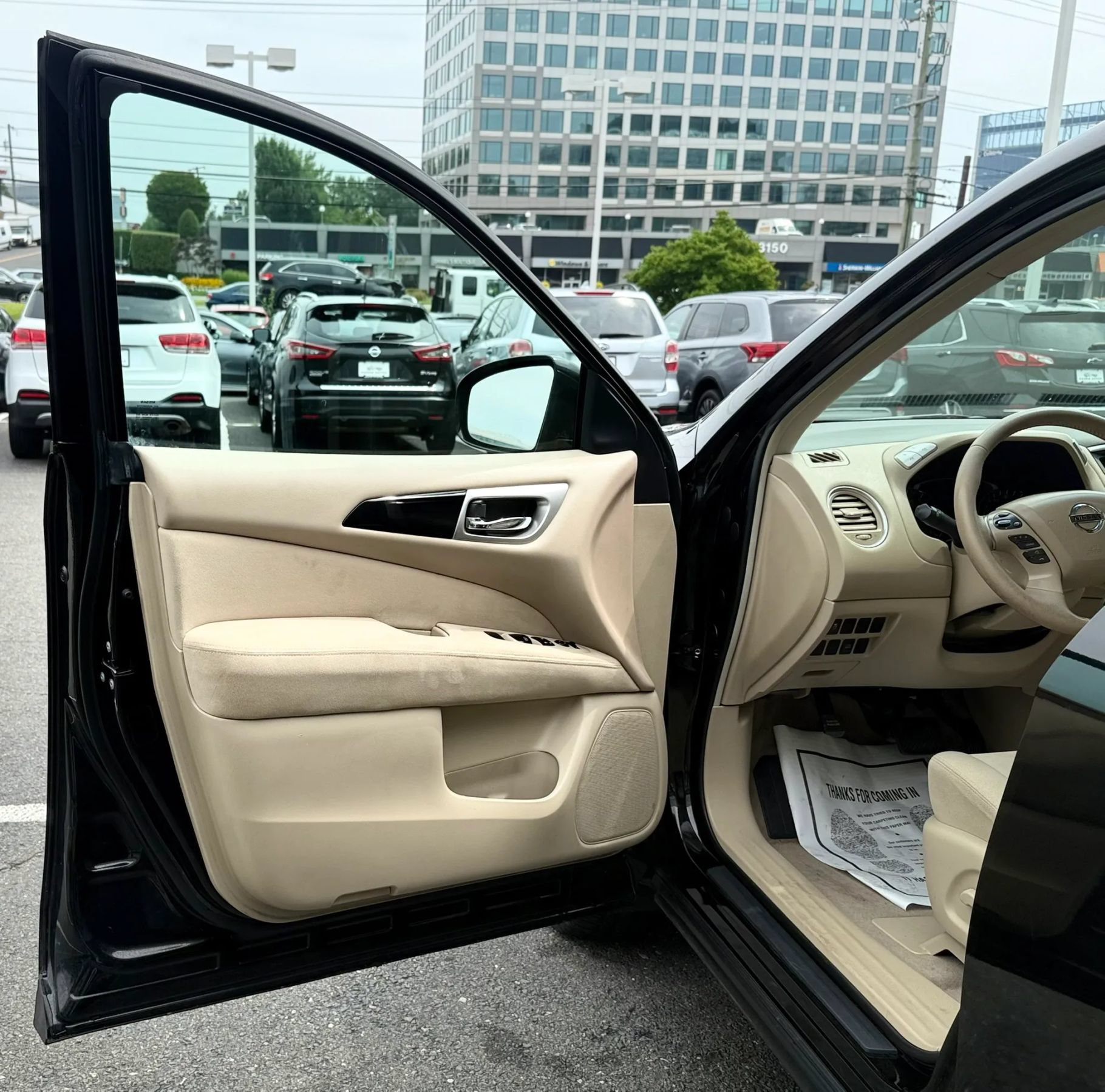 Used 2013 Nissan Pathfinder SV AWD/4WD image 9