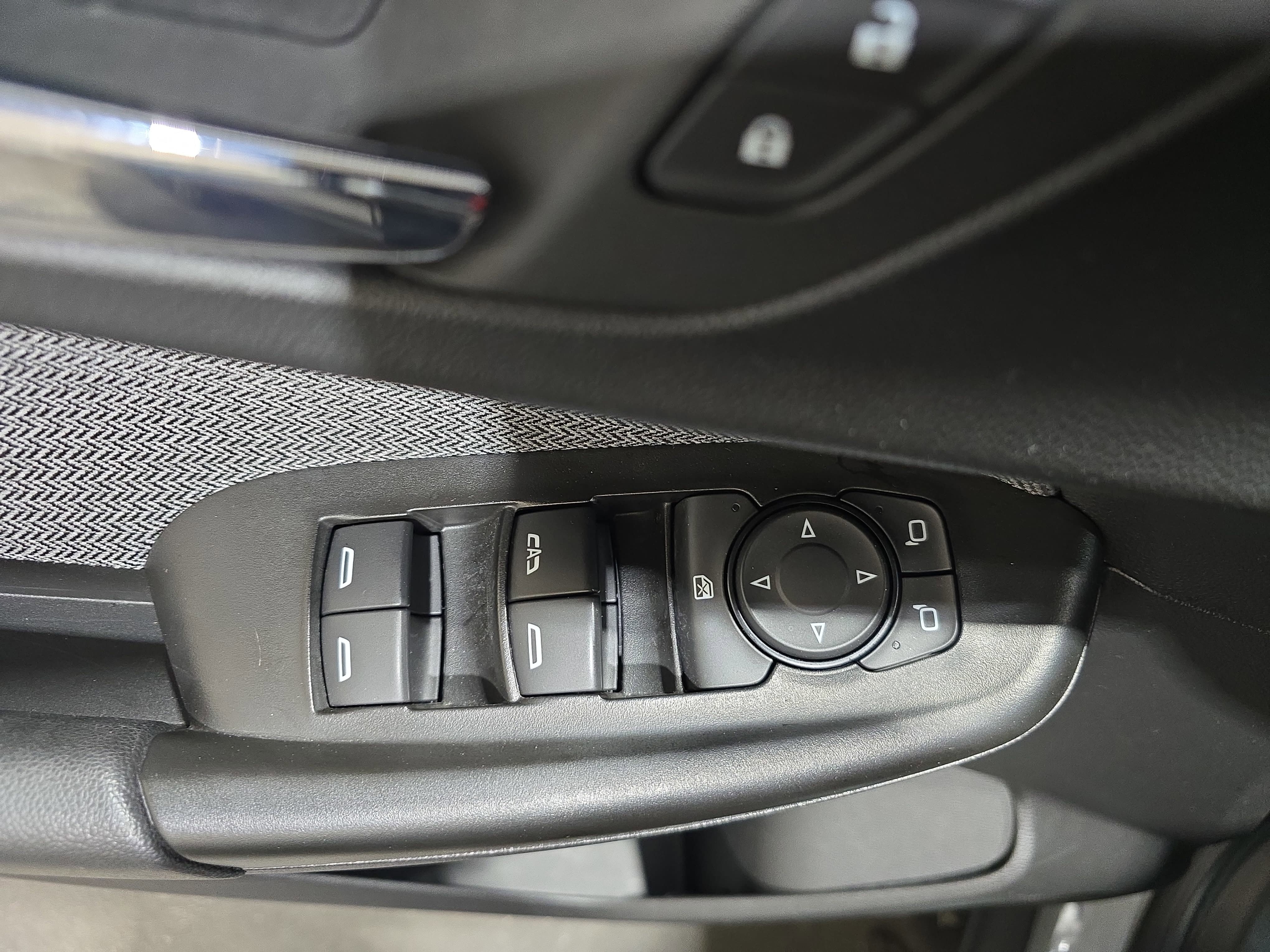 Used 2023 Chevrolet TrailBlazer LT FWD image 26