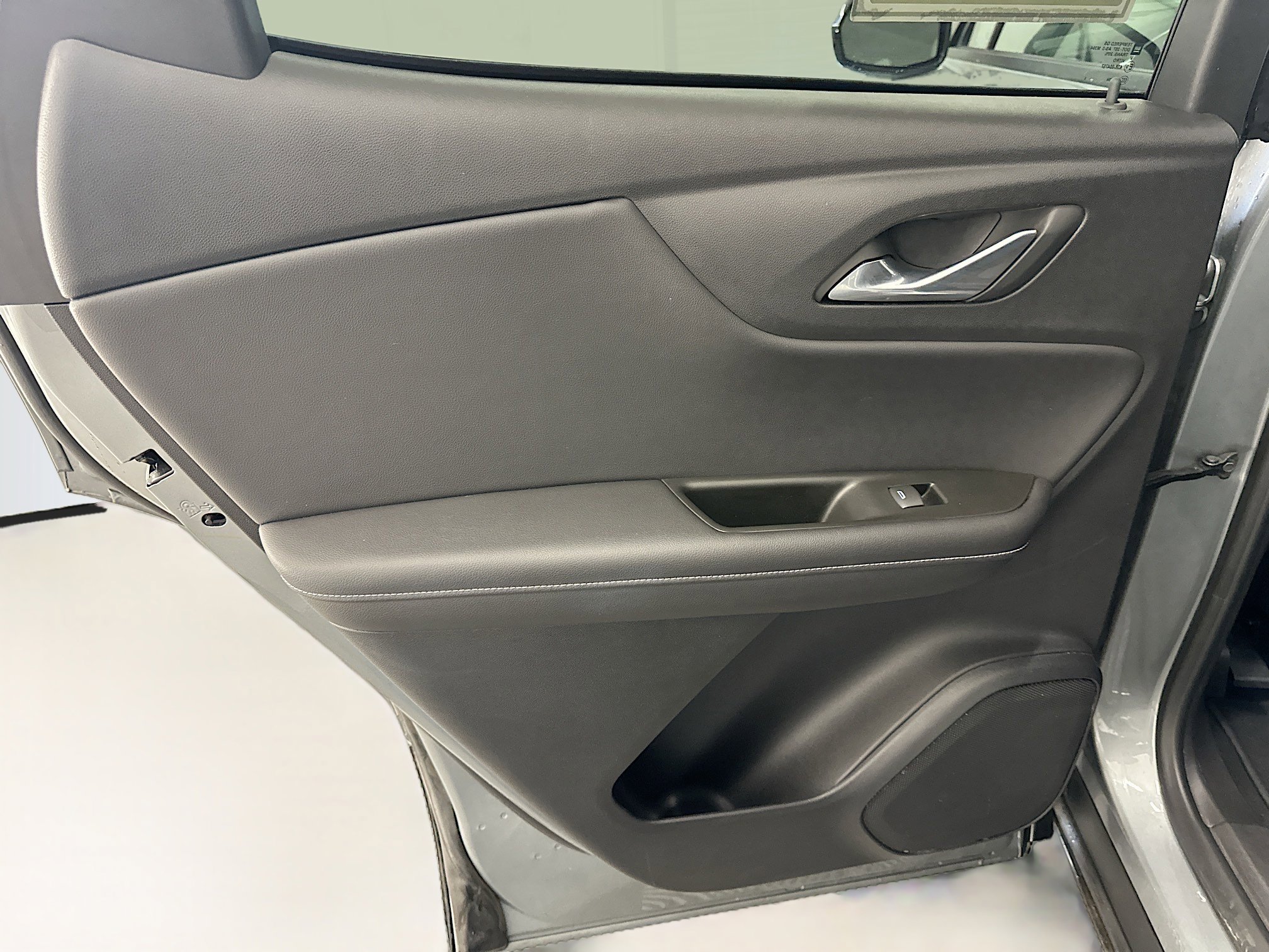 Used 2025 Chevrolet Blazer LT image 27