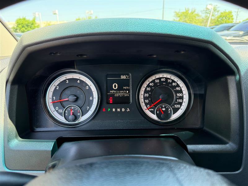 Used 2015 RAM 1500 Express RWD image 35