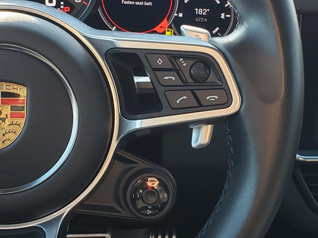 Used 2022 Porsche Cayenne GTS w/ Sport Chrono Package (8LH) image 29