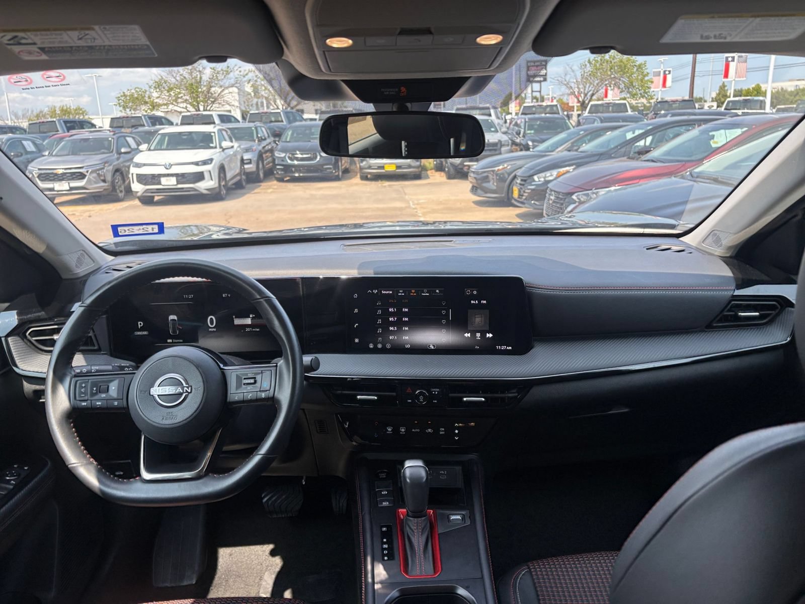 Used 2026 Nissan Kicks SR AWD/4WD image 31