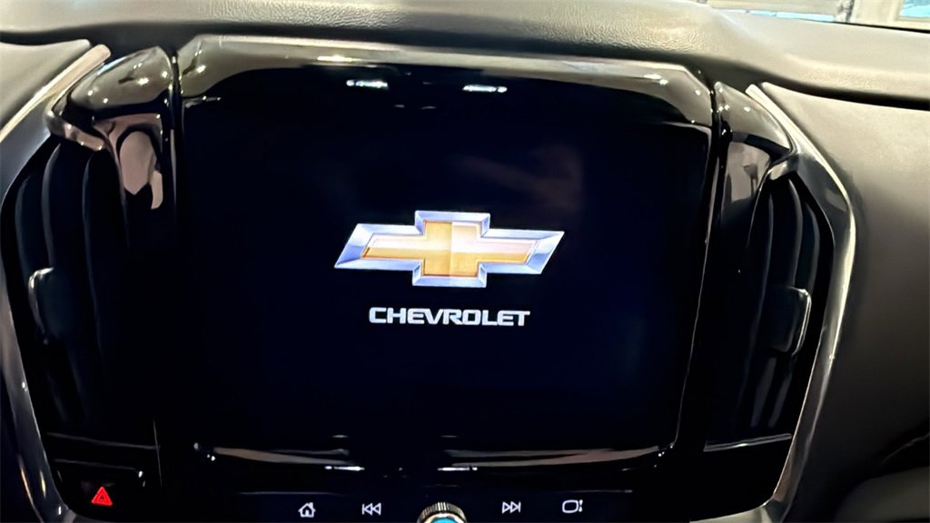 Used 2023 Chevrolet Traverse RS image 27