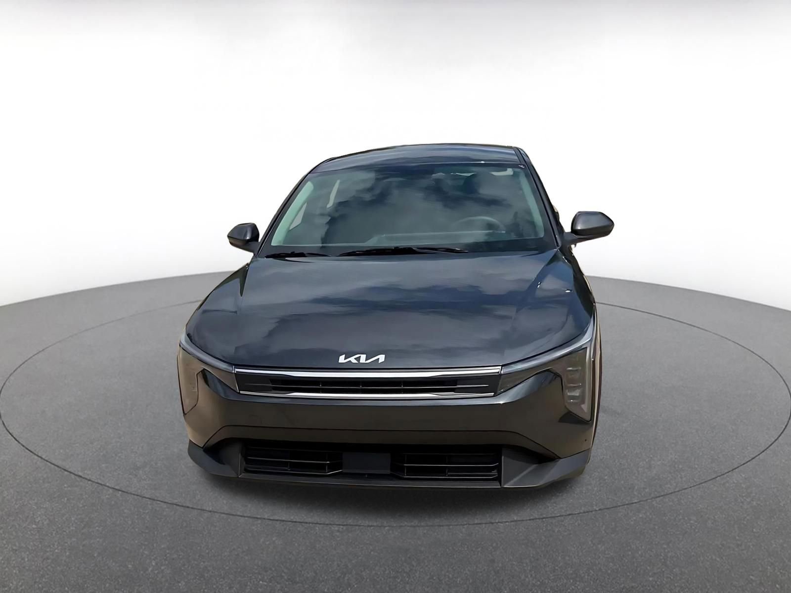 Used 2025 Kia K4 LXS image 4