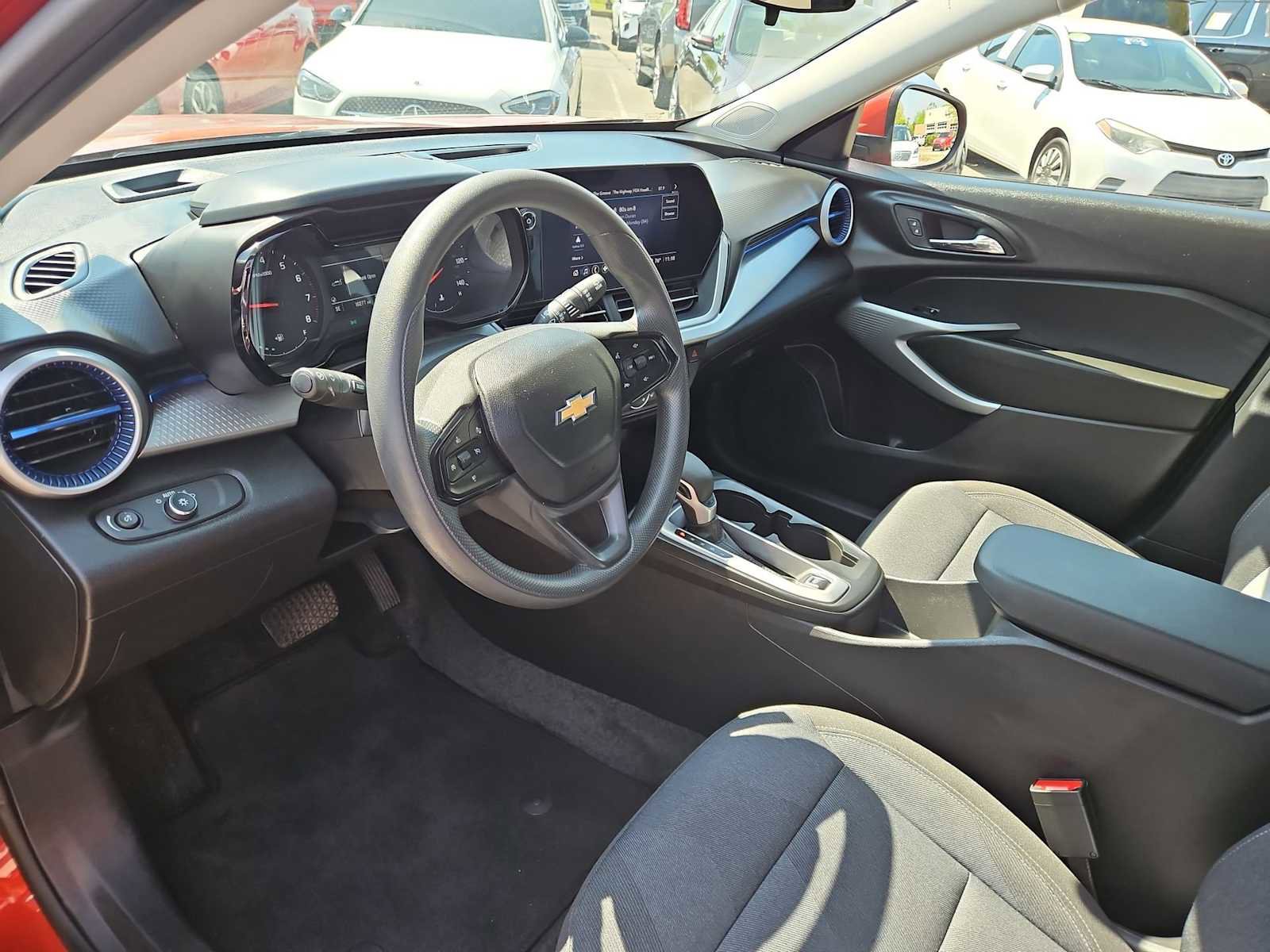 Certified 2024 Chevrolet Trax LS w/ LS Convenience Package image 10