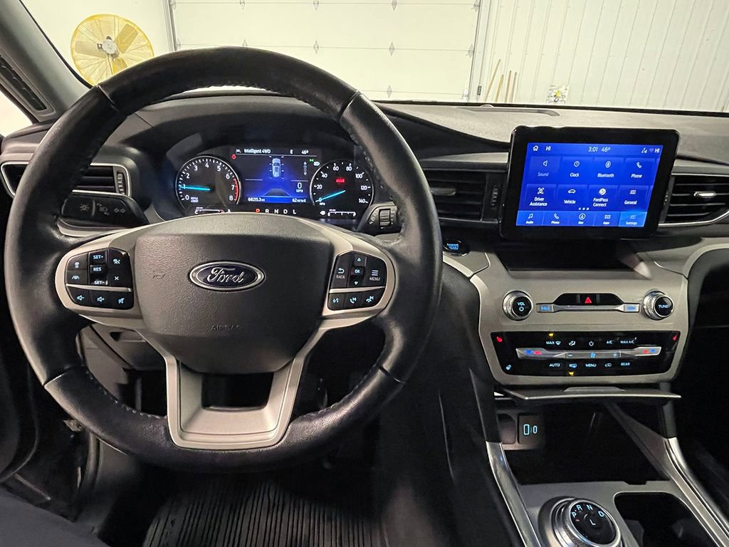 Used 2022 Ford Explorer XLT w/ Equipment Group 202A image 40