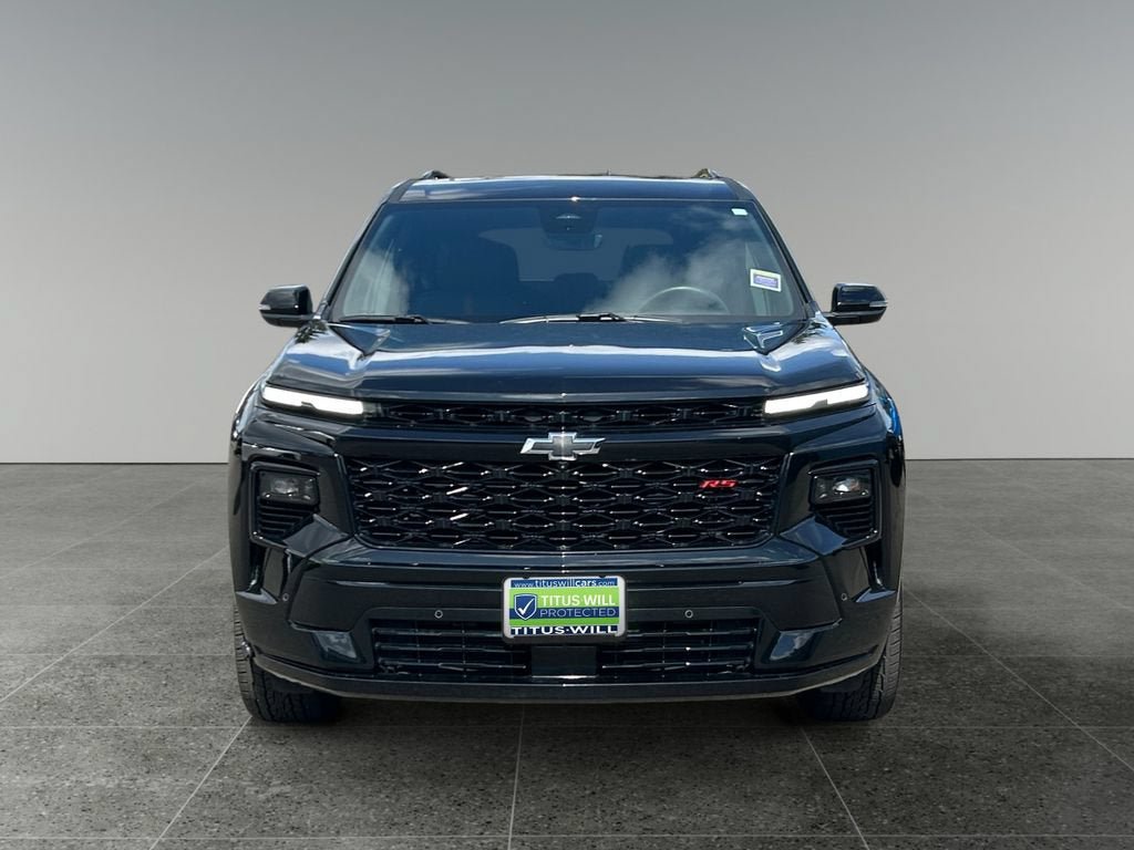 Used 2024 Chevrolet Traverse RS AWD/4WD image 3