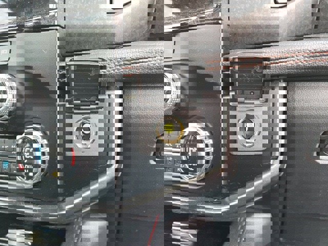 Used 2024 Ford Expedition Limited image 48