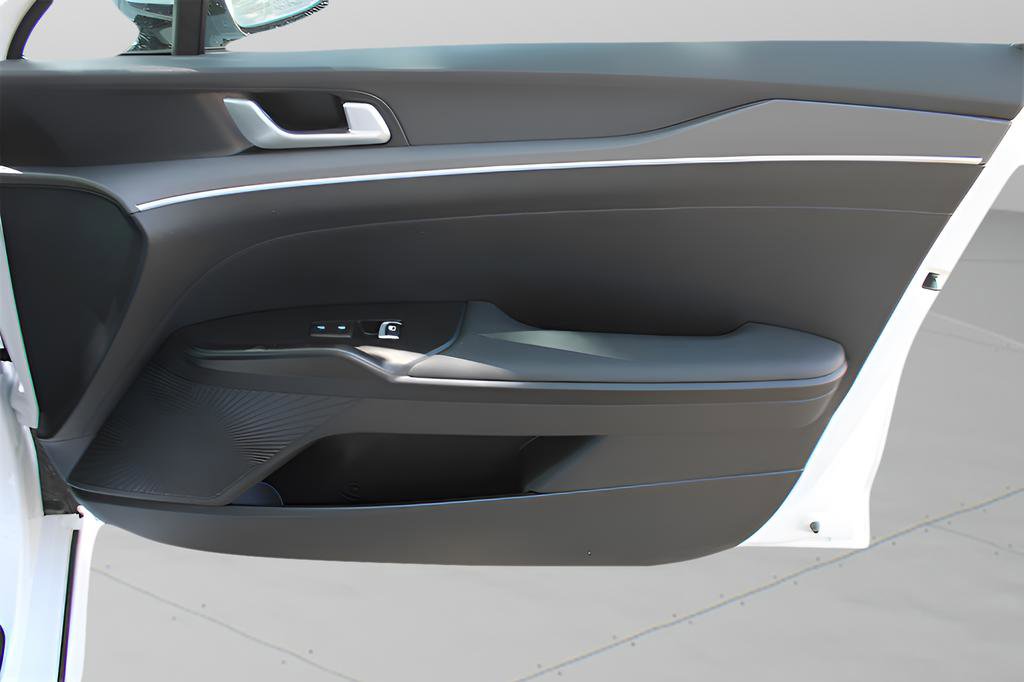New 2026 Kia K5 LXS FWD image 30