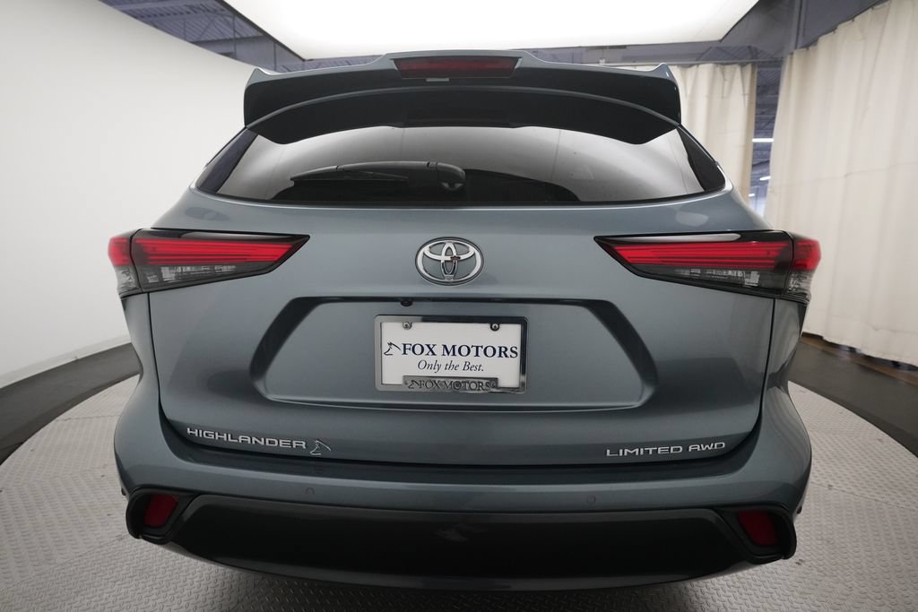 Used 2023 Toyota Highlander Limited AWD/4WD image 26