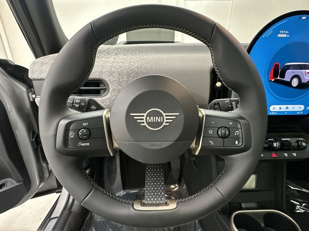 New 2025 MINI Cooper 4-Door Hardtop FWD image 15