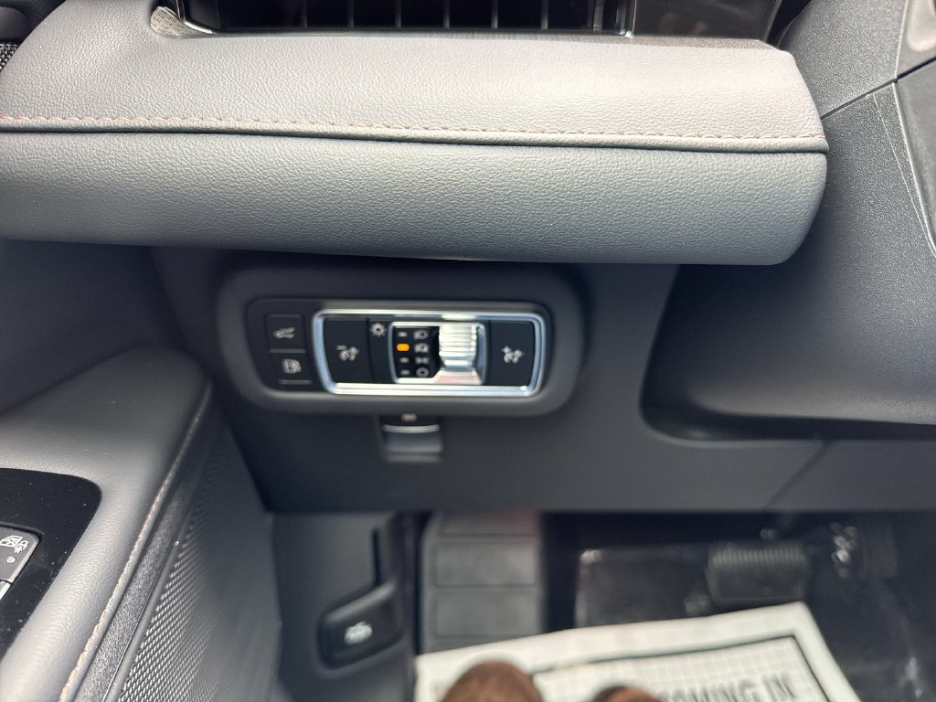 New 2026 Lincoln Nautilus Premier w/ Jet Appearance Package AWD/4WD image 19