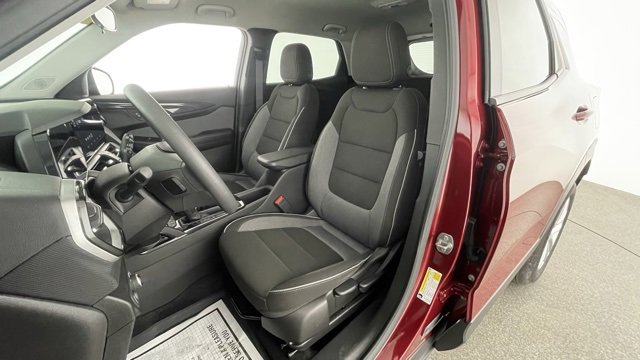 Used 2025 Chevrolet TrailBlazer LS w/ LS Convenience Package image 33