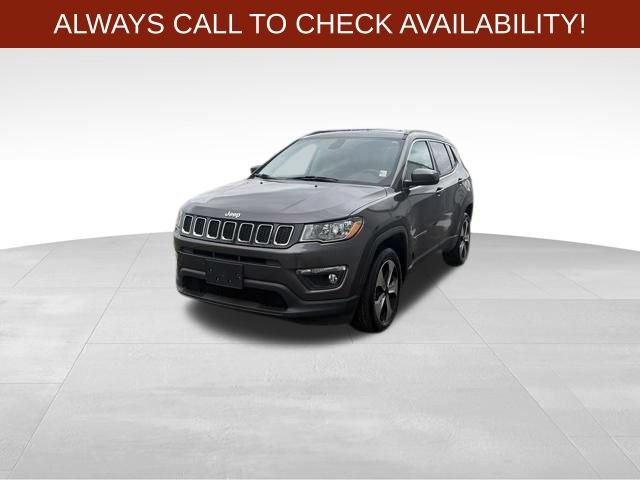 Used 2018 Jeep Compass Latitude w/ Popular Equipment Group AWD/4WD image 3