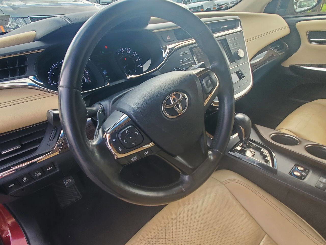 Used 2013 Toyota Avalon Limited image 10