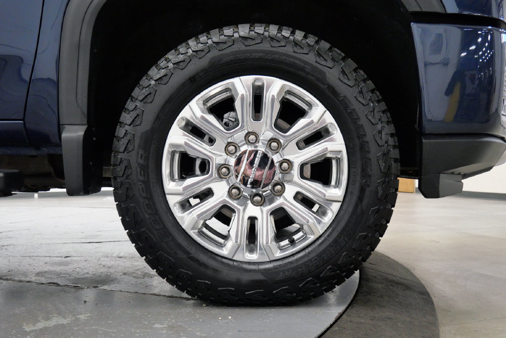 Used 2020 GMC Sierra 3500 Denali w/ Denali Ultimate Package AWD/4WD image 38