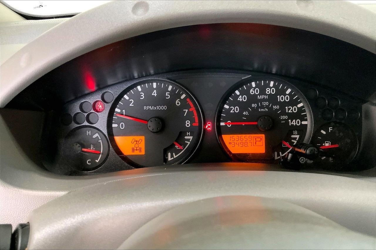 Used 2013 Nissan Frontier SV AWD/4WD image 23