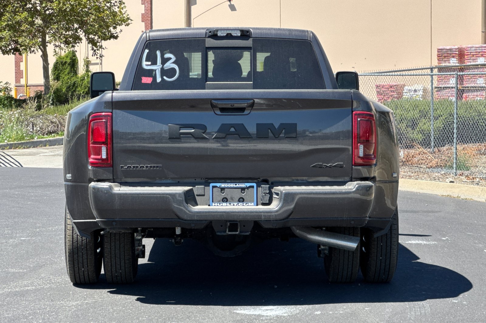 New 2026 RAM 3500 Laramie AWD/4WD image 4