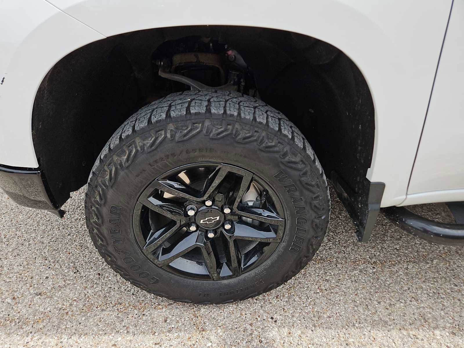 Used 2024 Chevrolet Silverado 1500 Custom Trail Boss AWD/4WD image 12
