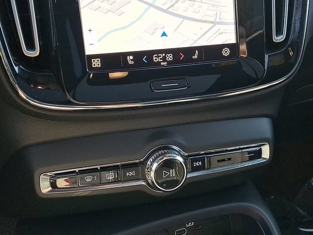 Used 2023 Volvo XC40 Recharge Plus AWD/4WD image 18