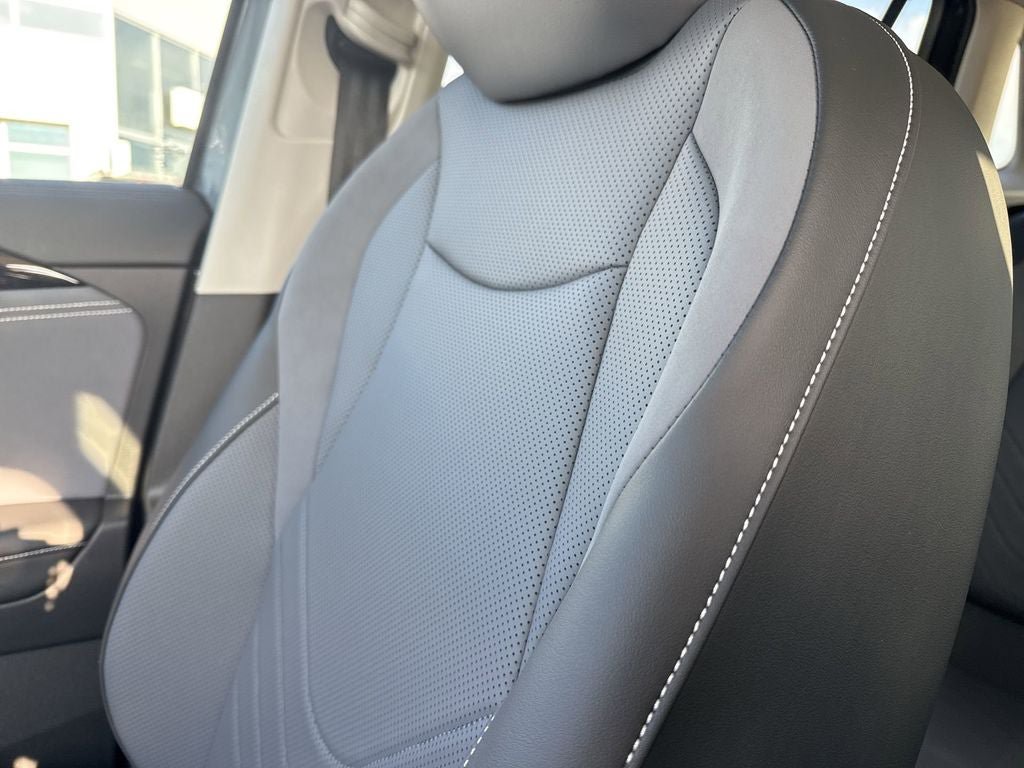 New 2026 Volkswagen Tiguan SE FWD image 38
