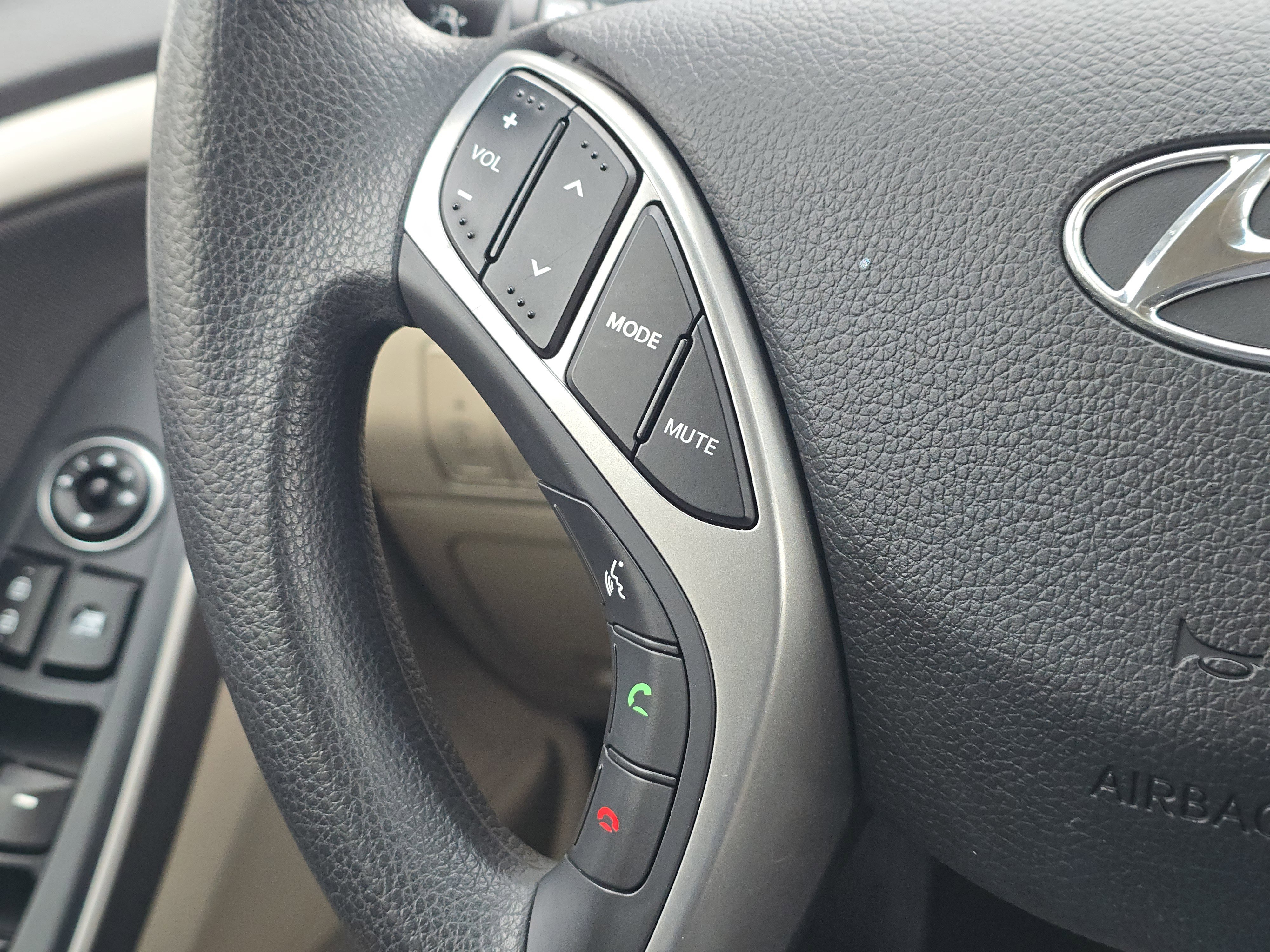 Used 2016 Hyundai Elantra GT image 25