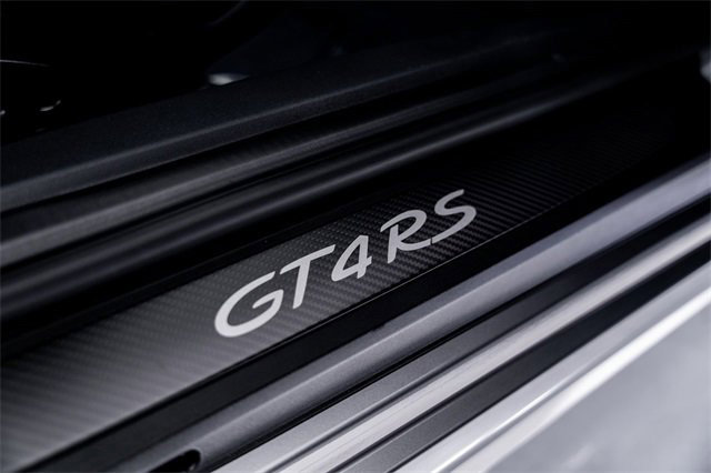 Used 2025 Porsche 718 Cayman GT4 RS image 38