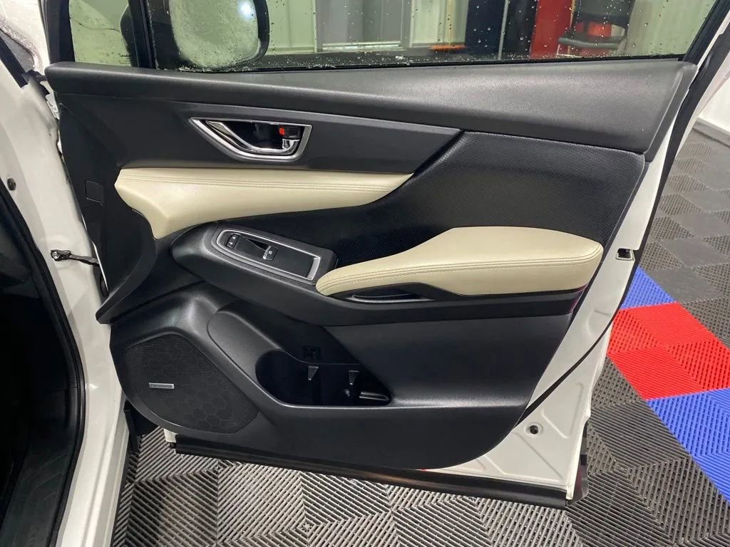 Used 2020 Subaru Ascent Limited w/ Technology Package image 7
