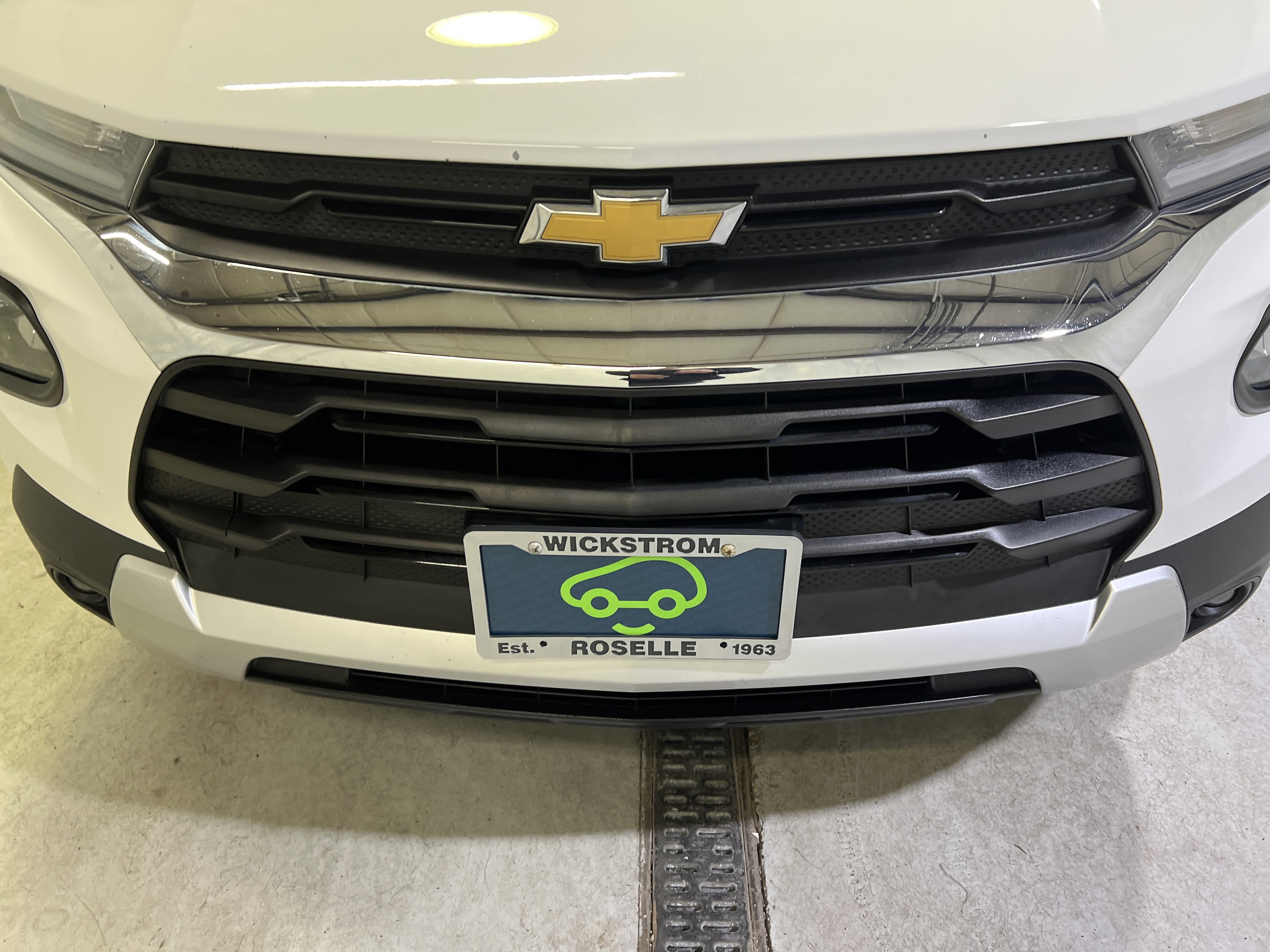 Used 2023 Chevrolet TrailBlazer LT w/ Convenience Package AWD/4WD image 4