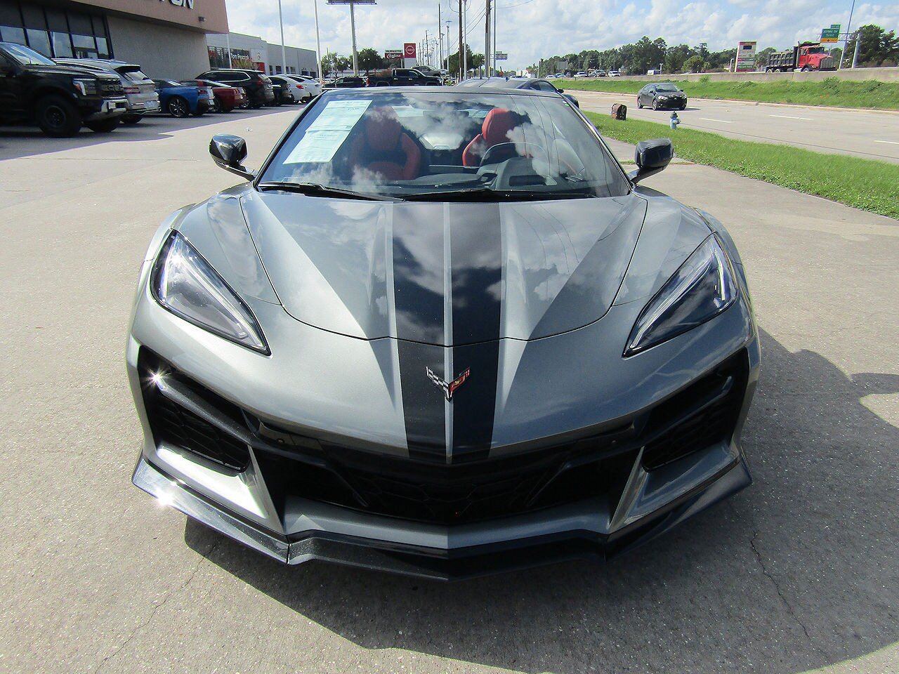 Used 2023 Chevrolet Corvette Z06 RWD image 2