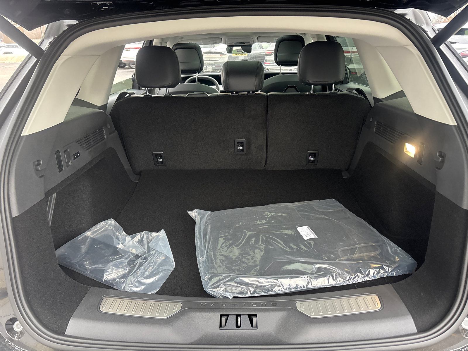 New 2026 Lincoln Nautilus Reserve image 9