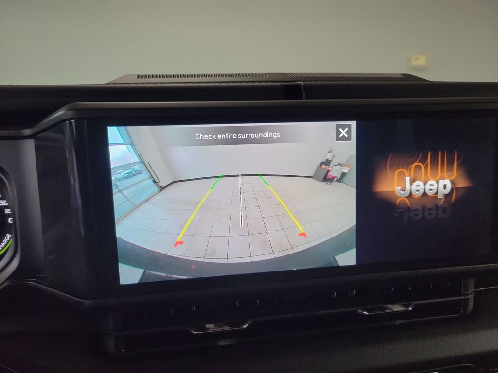 Used 2024 Jeep Wrangler Unlimited Rubicon 4xe image 10