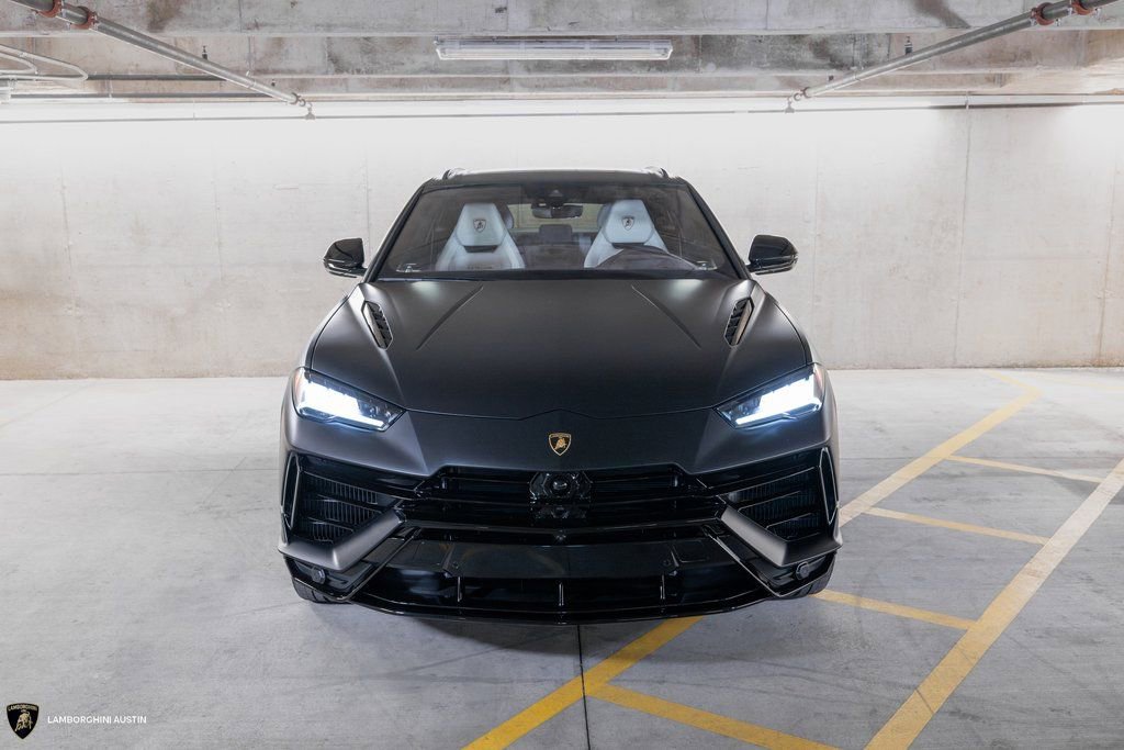 Used 2024 Lamborghini Urus S AWD/4WD image 3