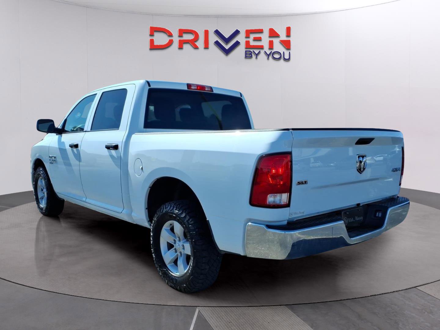 Used 2023 RAM 1500 Classic SLT w/ Electronics Group AWD/4WD image 5