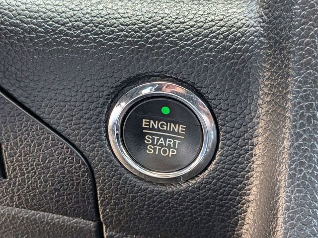 Used 2017 Lincoln Navigator Select AWD/4WD image 22