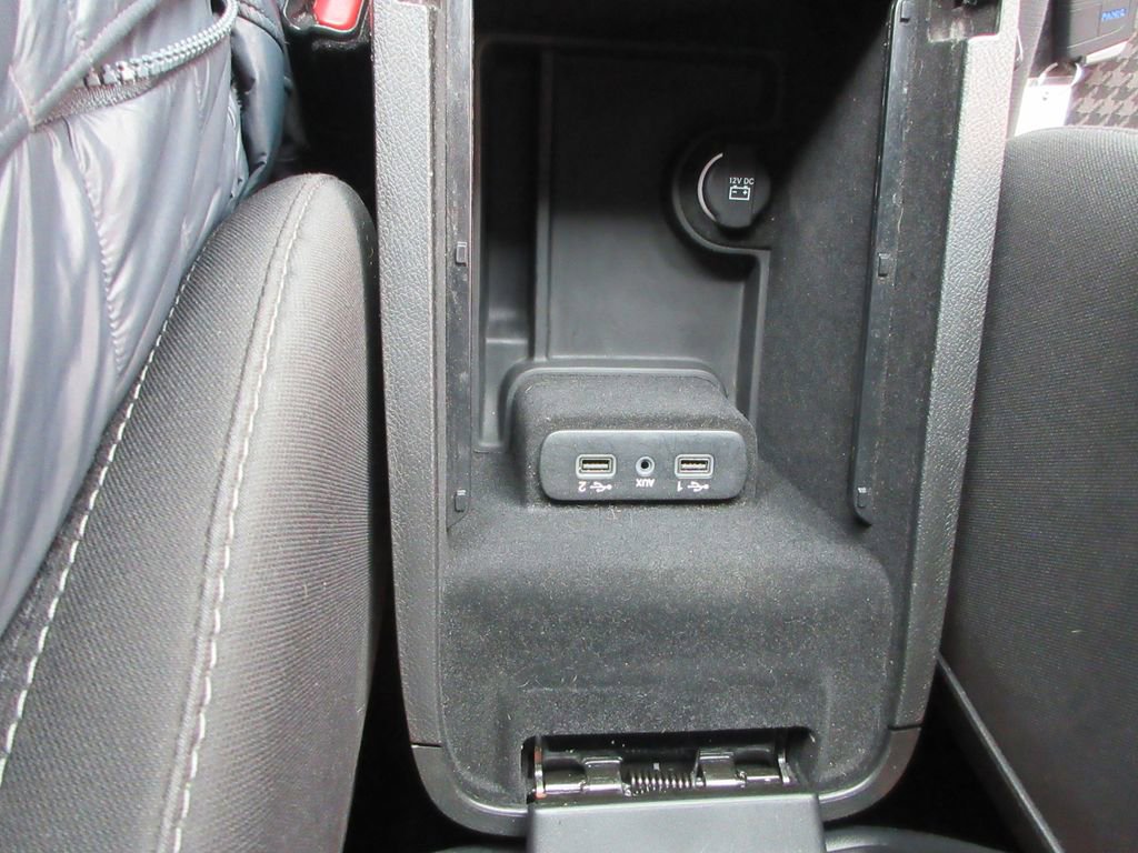 Used 2019 Dodge Charger GT image 25