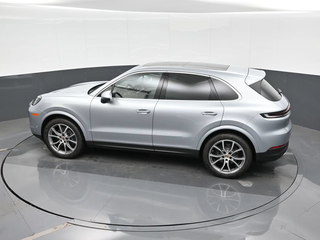 Certified 2026 Porsche Cayenne AWD/4WD image 27