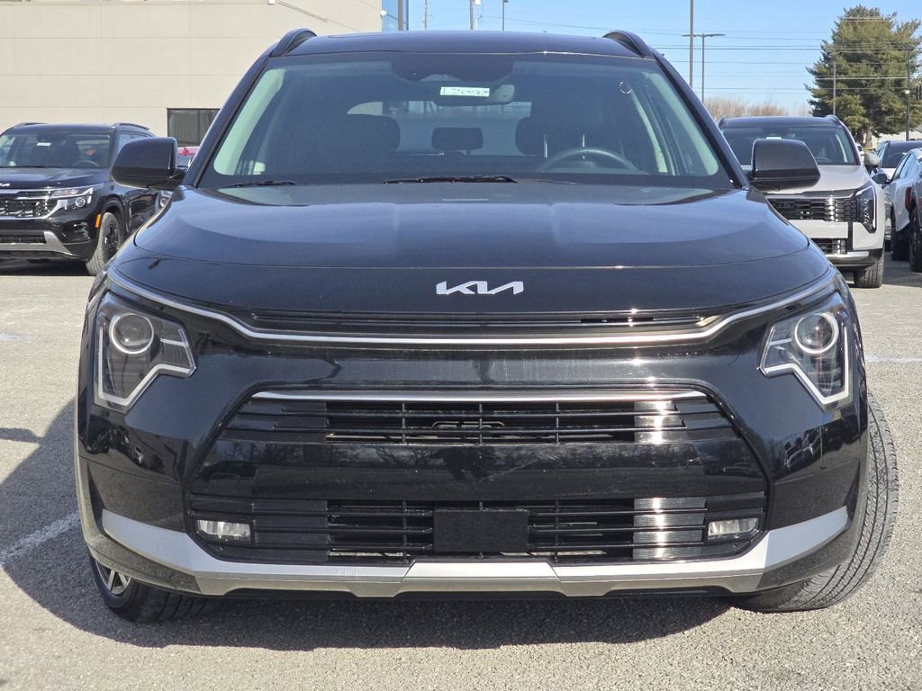 Used 2023 Kia Niro EX Touring image 12
