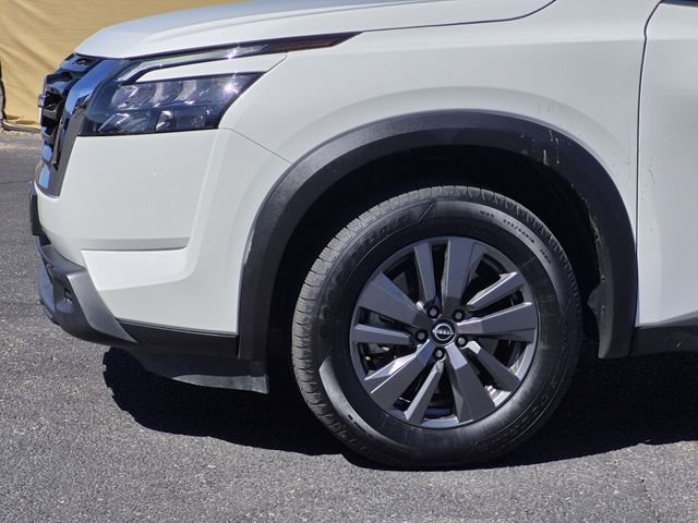 Used 2025 Nissan Pathfinder SV AWD/4WD image 6