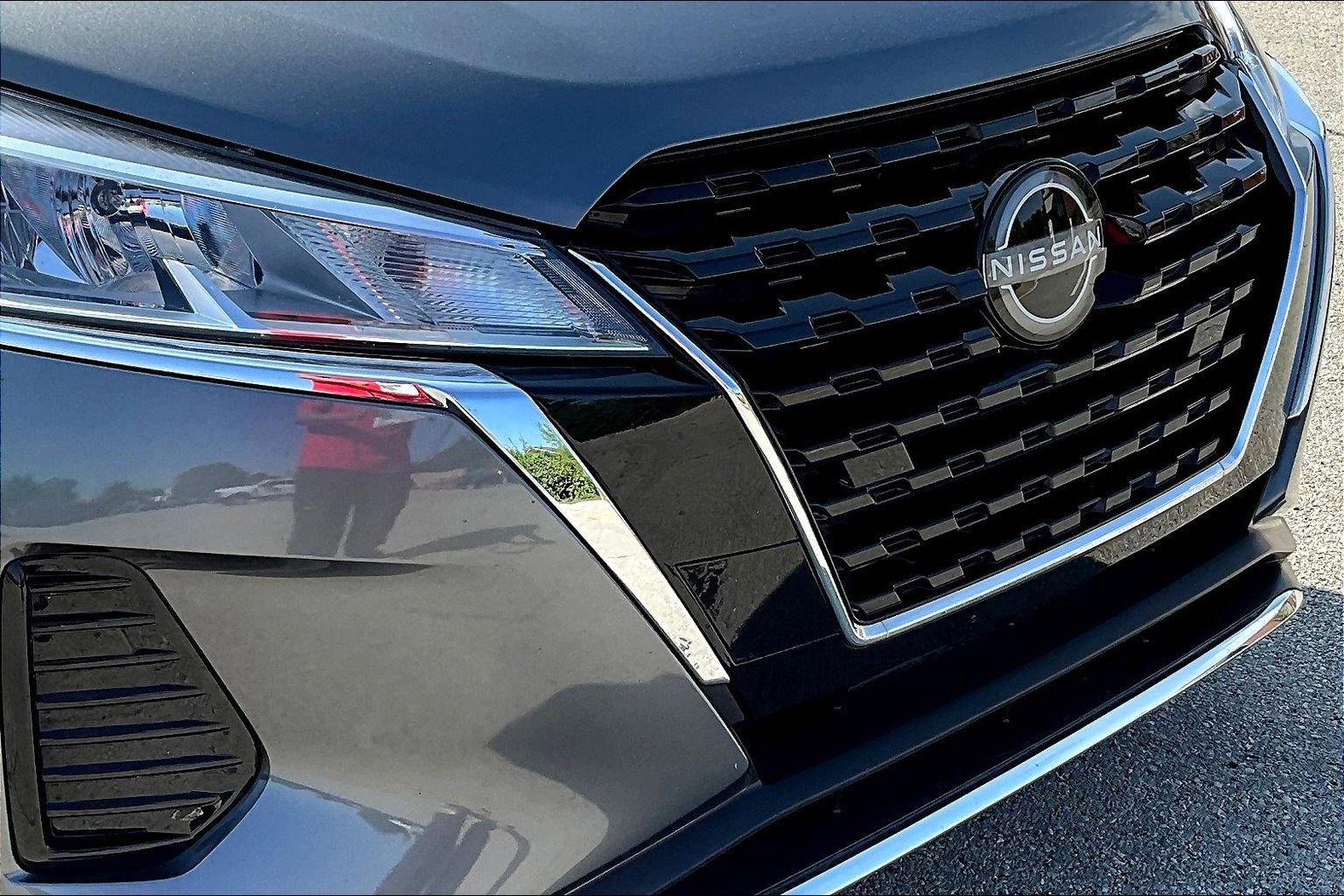 Certified 2023 Nissan Kicks SV FWD image 32