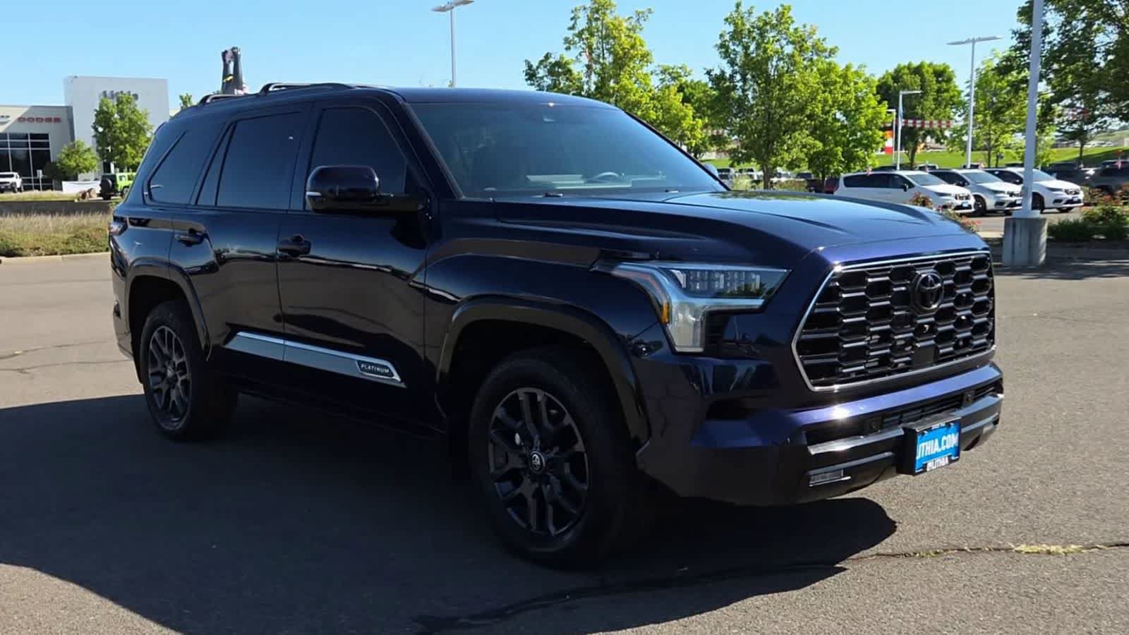 Used 2025 Toyota Sequoia Platinum AWD/4WD image 2