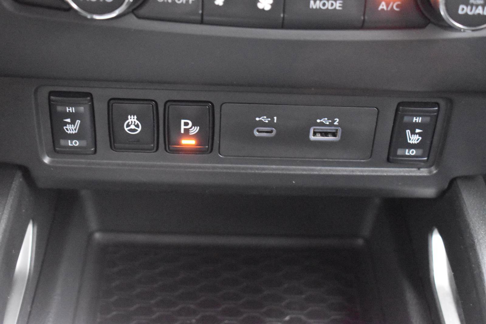 Used 2023 Nissan Frontier SV w/ SV Convenience Package image 32