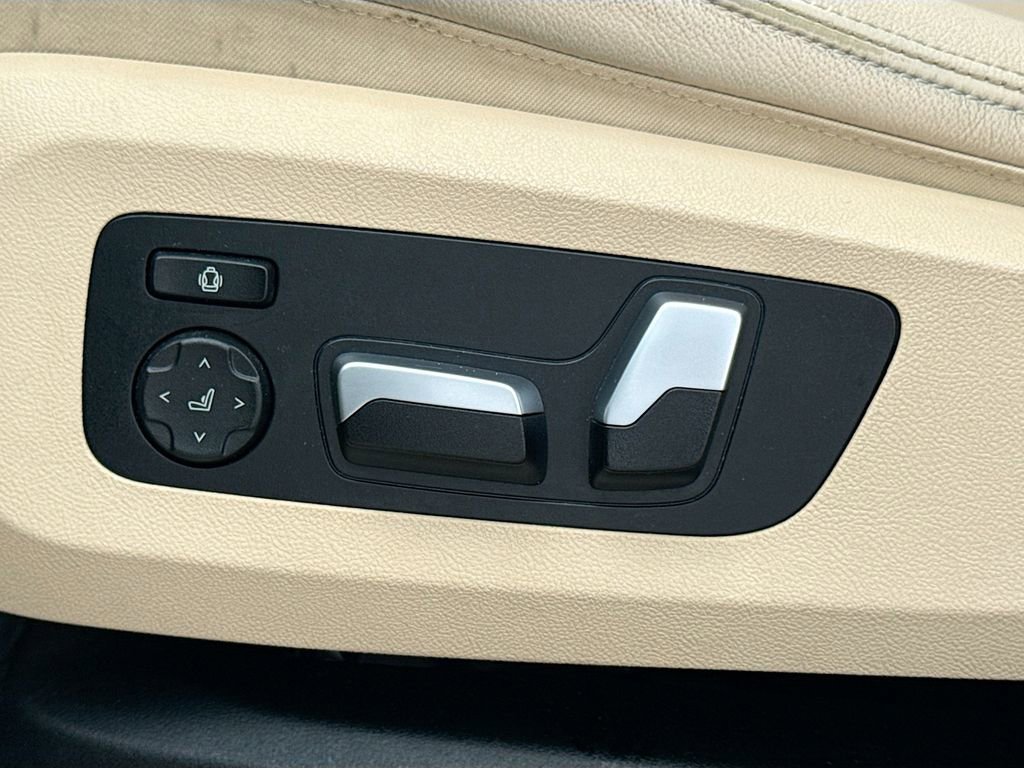 Used 2021 BMW X5 sDrive40i w/ Convenience Package image 25