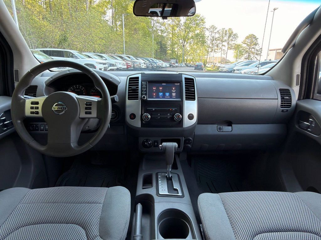 Used 2019 Nissan Frontier SV image 12