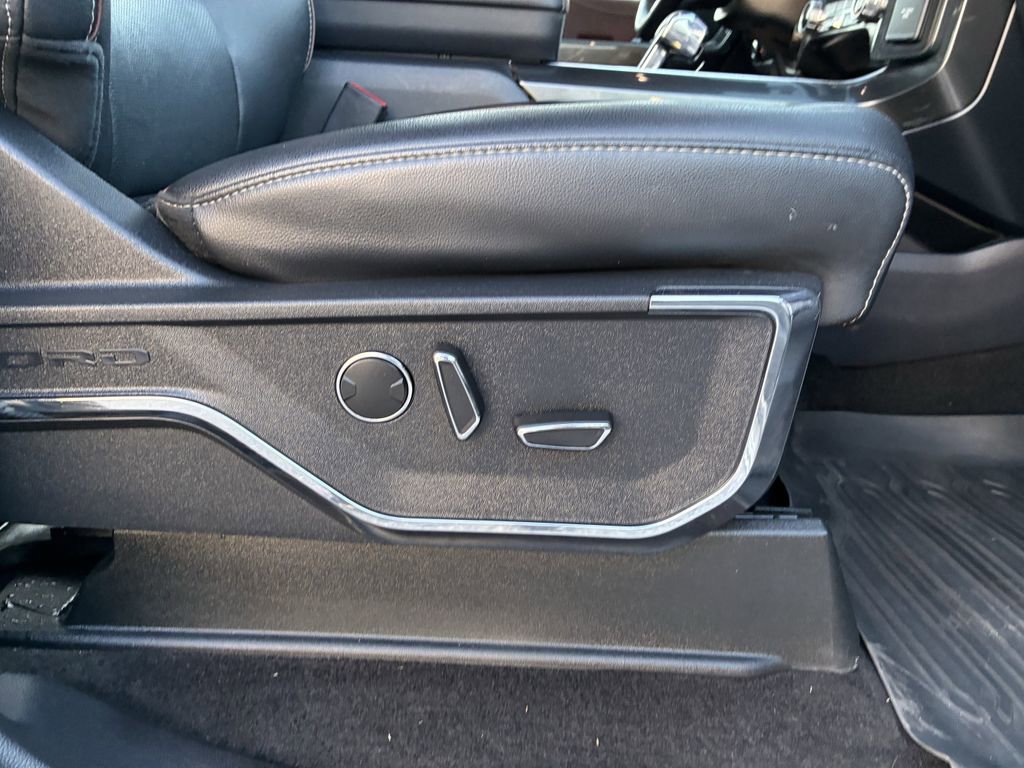 Used 2022 Ford F150 Lariat w/ Equipment Group 502A High AWD/4WD image 33