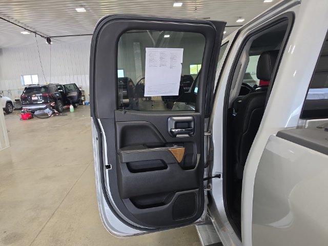 Used 2015 Chevrolet Silverado 1500 LTZ AWD/4WD image 25