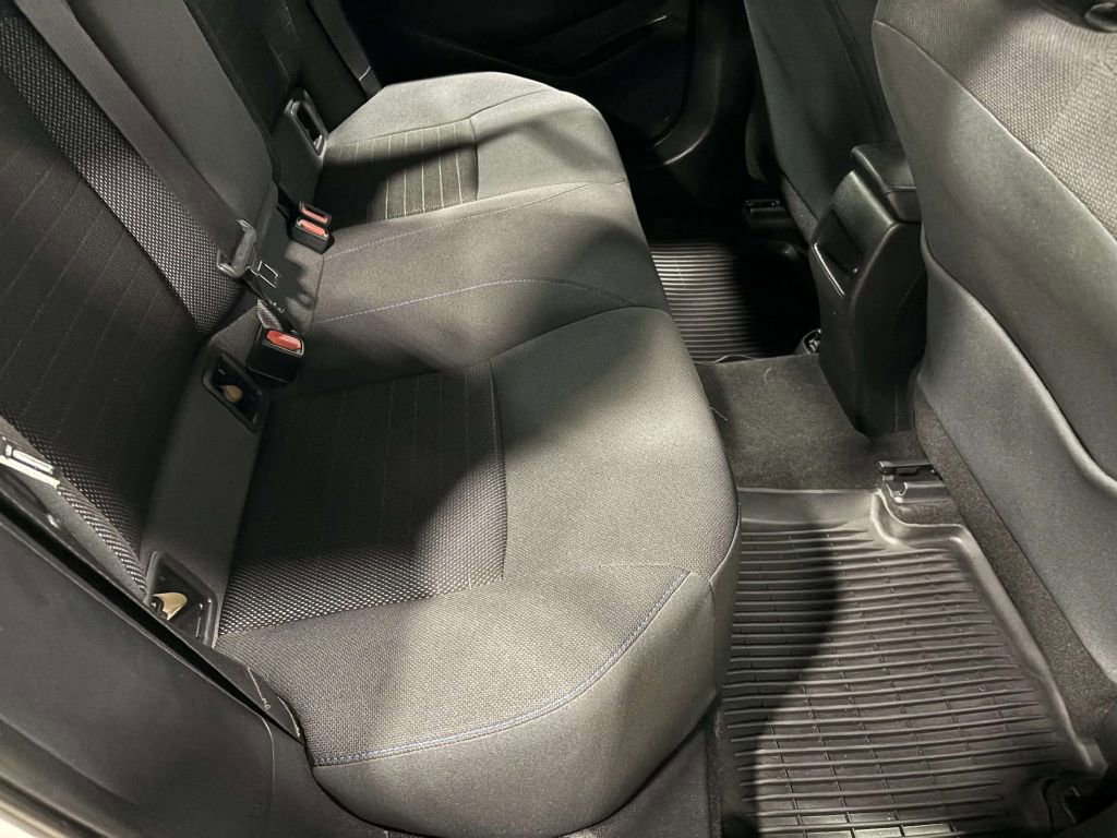 Used 2021 Toyota Corolla SE image 22